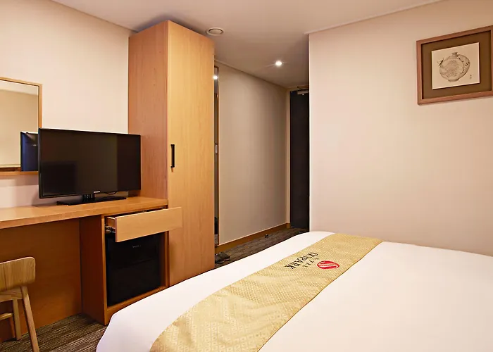 Hotel Skypark Myeongdong 1