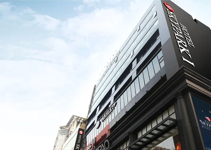 Skypark Myeongdong 1 3*